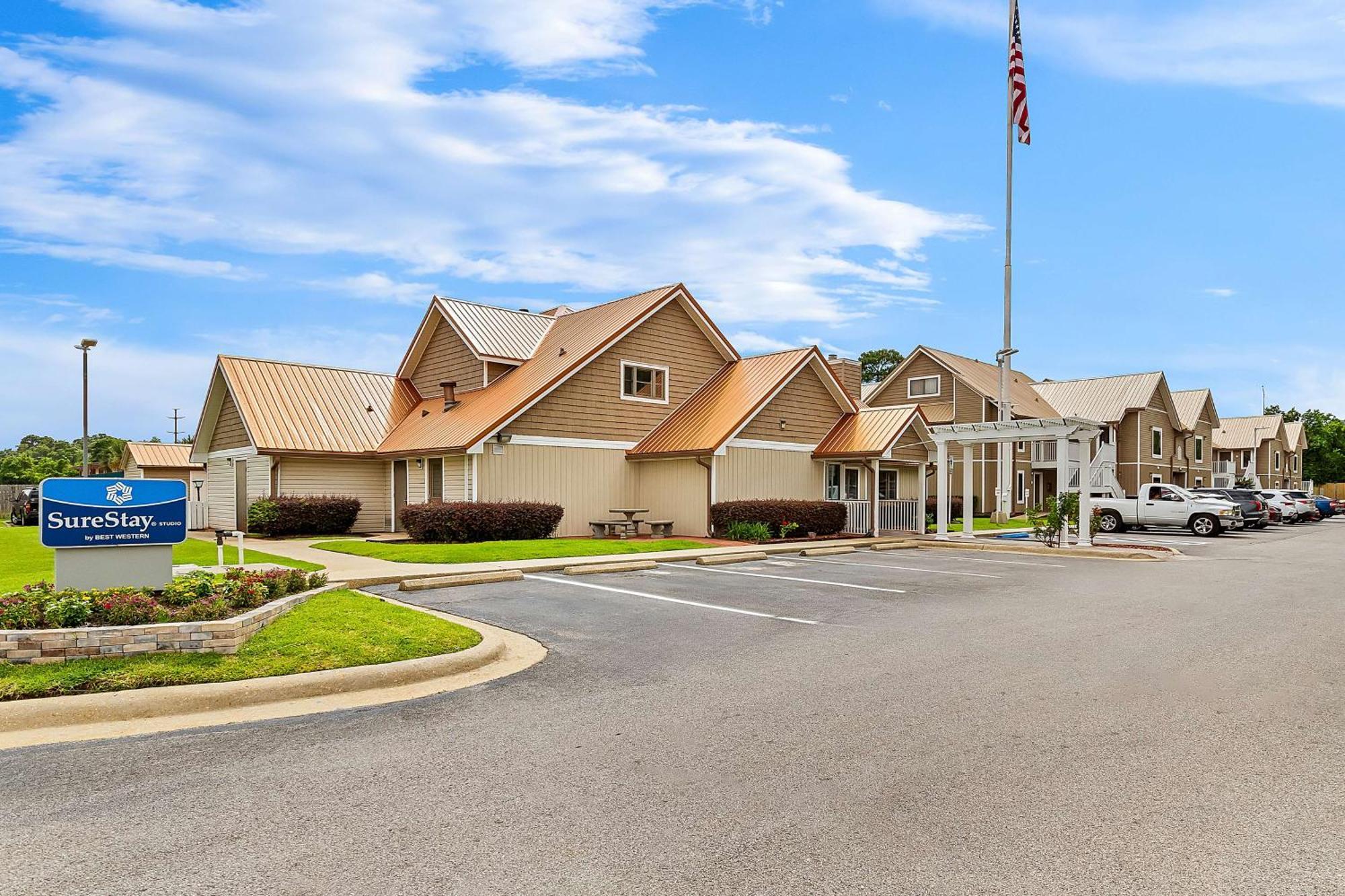 Mainstay Suites Pensacola Exterior foto
